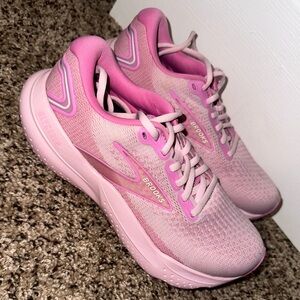 Brand new Brooks Glycerin 21 pink